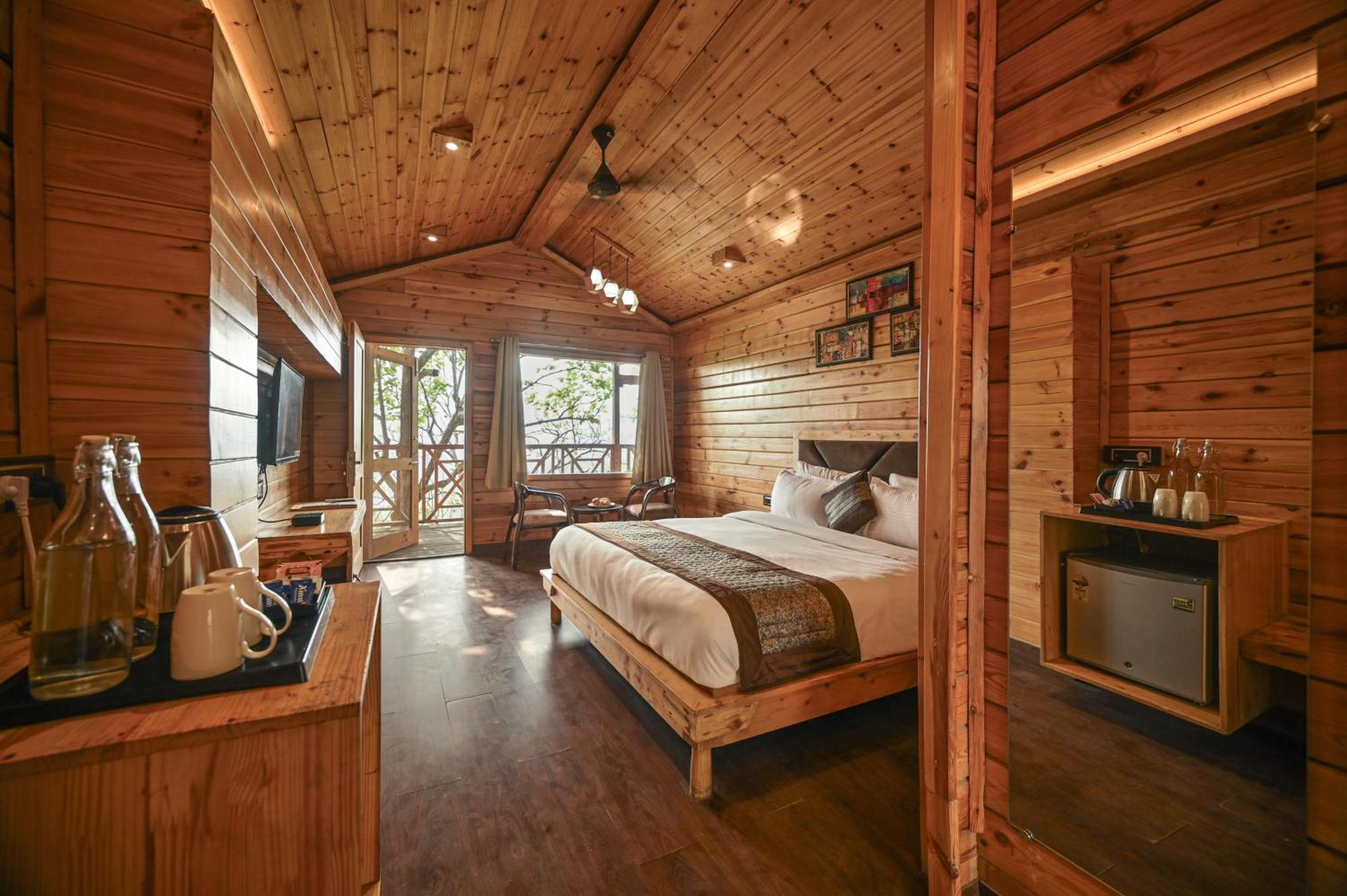 Aavaas Hill Resort Lansdowne Quarto foto