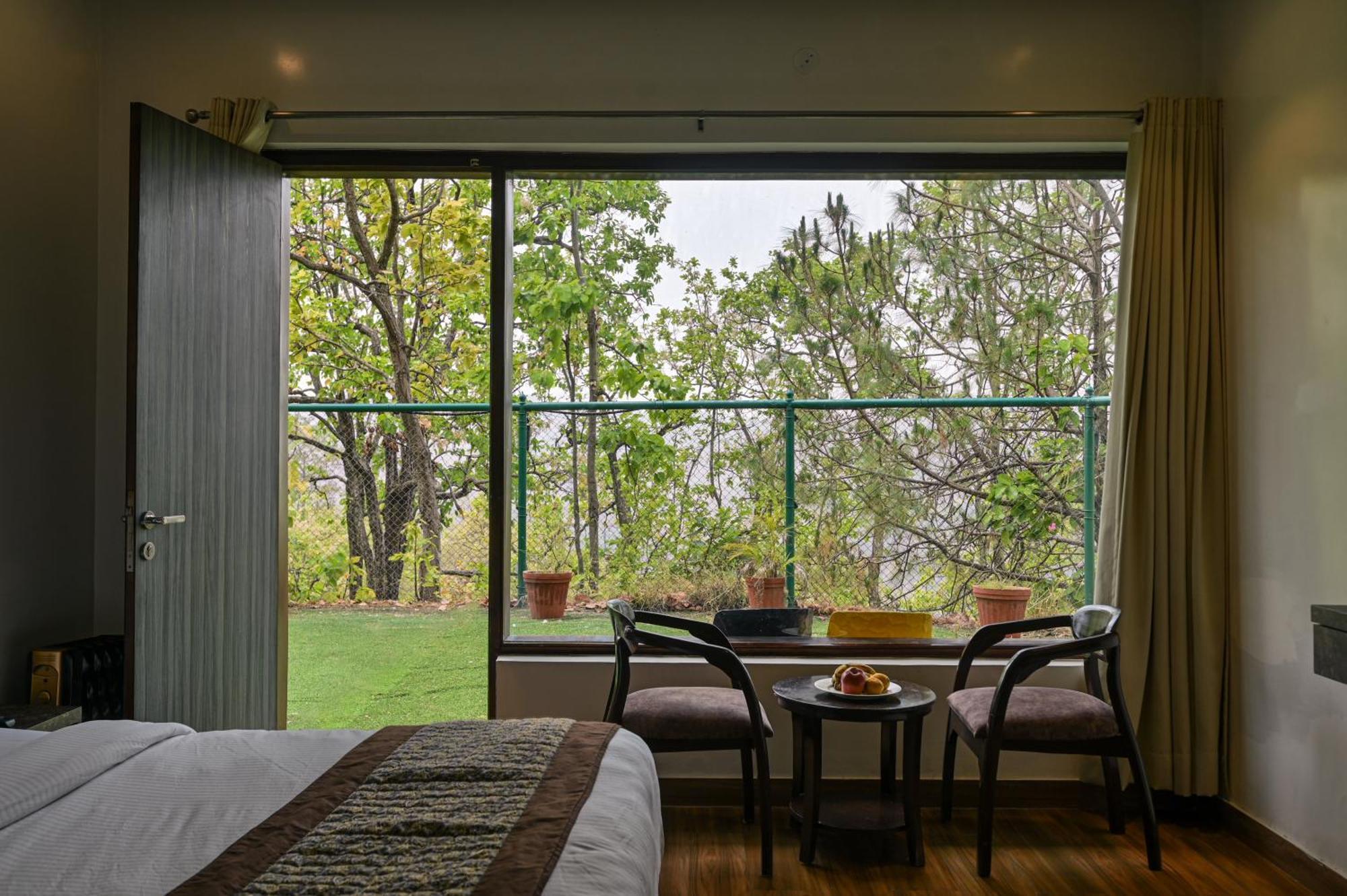 Aavaas Hill Resort Lansdowne Exterior foto